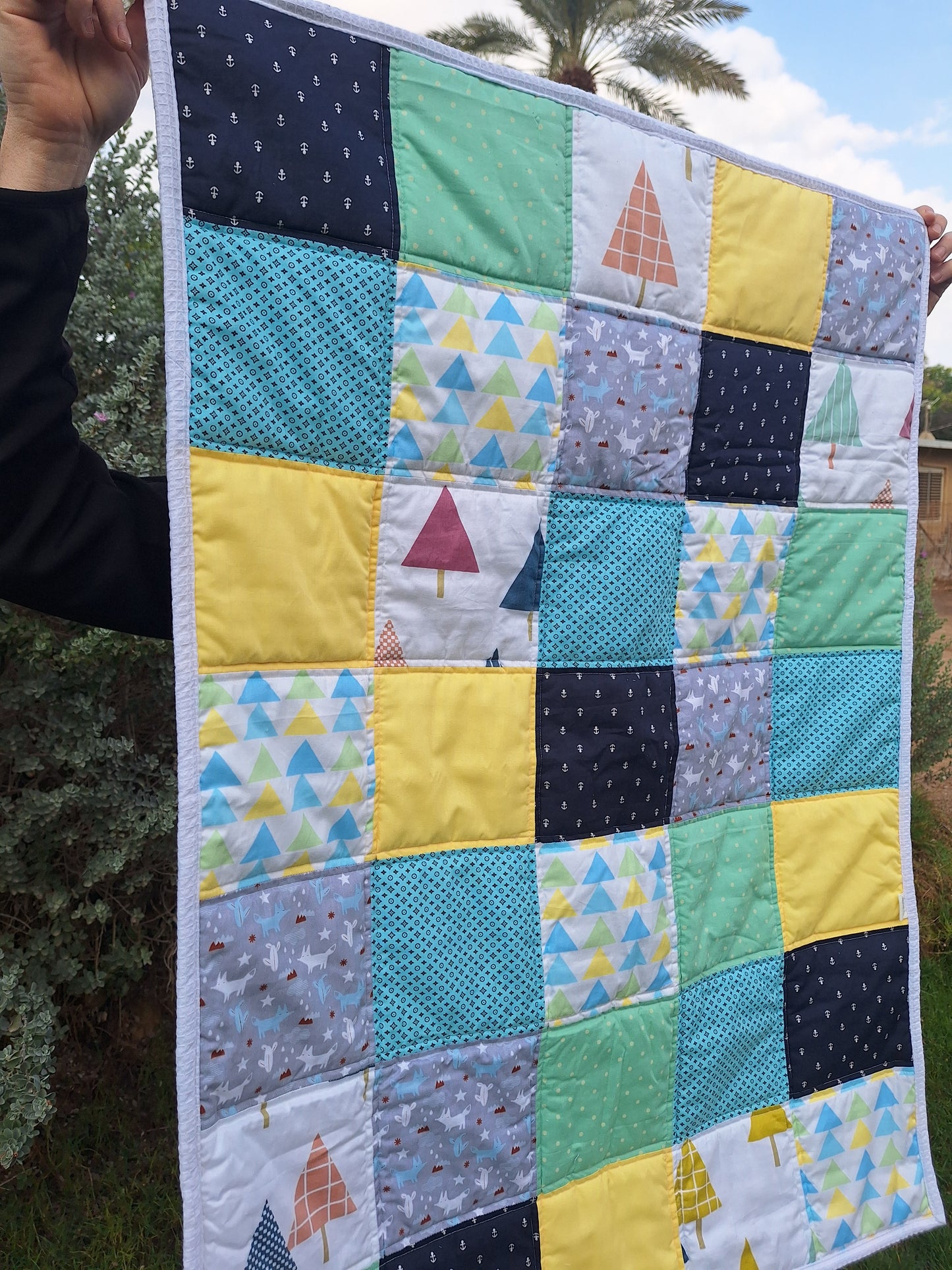 שמיכת טלאים לתינוק- עצים ושועלים